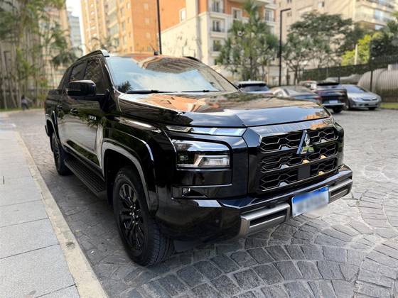 MITSUBISHI TRITON 2.4 BITURBO DIESEL CD KATANA 4X4 AUTOMÁTICO